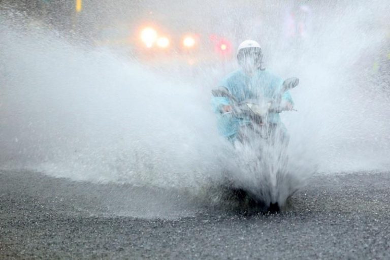 午後驚人大雷雨 大台北多處傳災情
