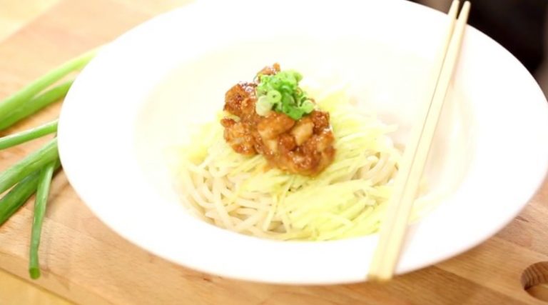 【美食天堂】炸醬麵怎麽做？超有家鄉味的又簡單又美味家常食譜！
