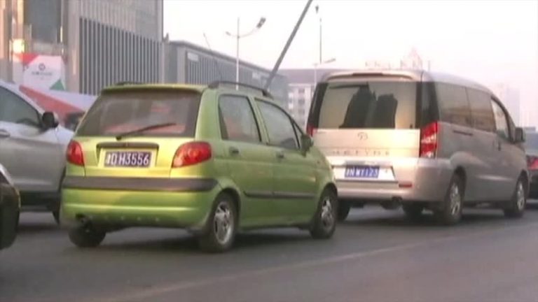 蘭州運政暴打司機一家 上百人怒圍3小時