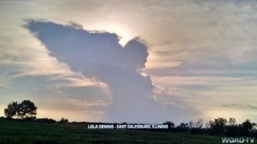 美國伊州天使雲臨空 民眾讚嘆神將歸來