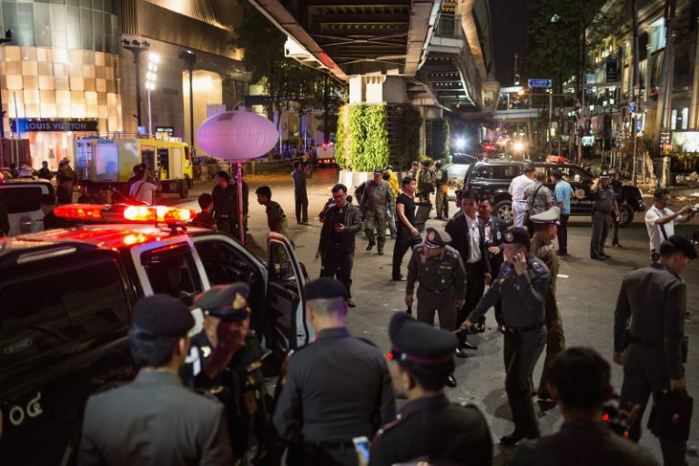 曼谷爆炸案 CNN：泰警尋黑衣女