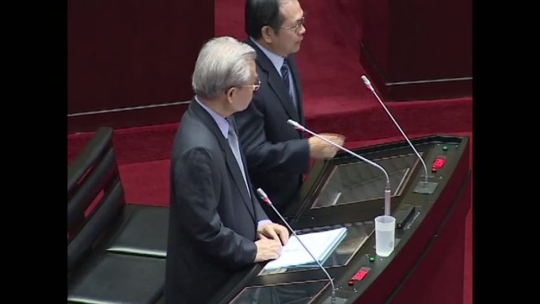 卡式臺胞證上路 毛揆看報紙才知道！