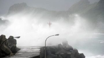 杜鵑不輸蘇迪勒颱風 小鋼砲威力拉長風雨時間