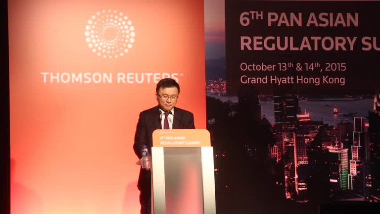 拍卡信用卡洩隱私 港金管局叫停七銀行