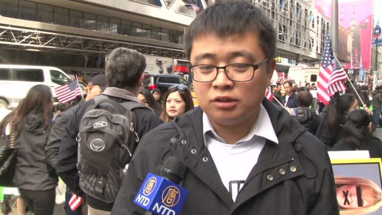 華人美甲業者 《紐時》前再抗議--採訪Peter
