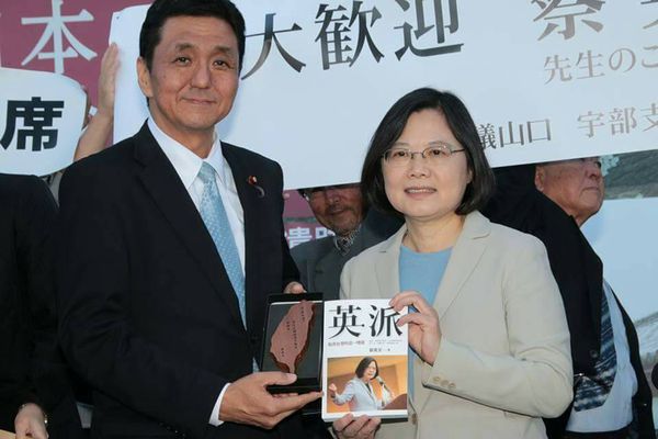 參訪安倍故鄉 蔡英文：不便評論換柱