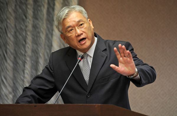 和中共攤牌？夏張會明抗議卡式台胞證
