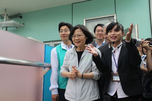 國營事業倒戈挺綠？蔡英文：不盡公允
