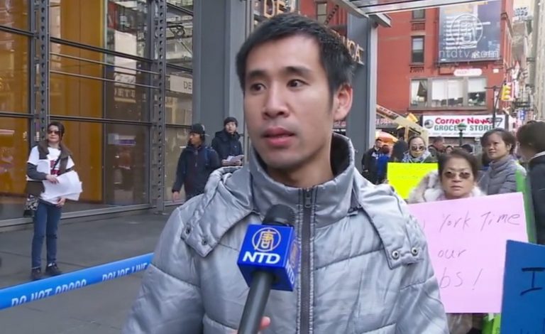 華人美甲業者 《紐時》前再抗議--採訪林先生