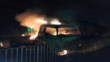 【視頻】台自強號撞貨櫃車瞬爆起火 9人送醫