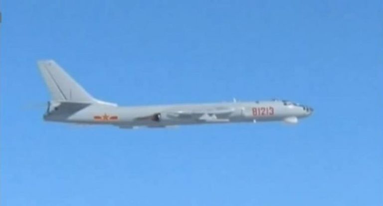罕見！中共11架軍機飛近沖繩 日機升空戒備