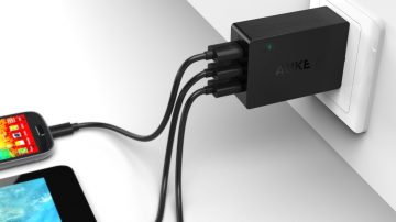 Aukey 42W 3端口USB充电器