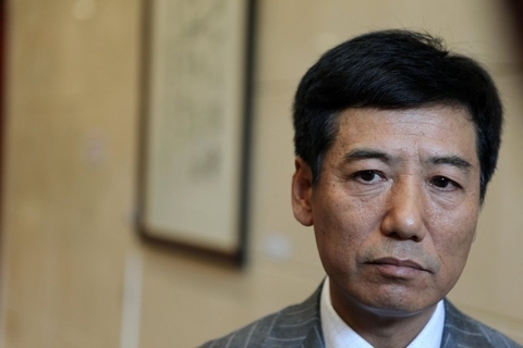 徐明暴斃導火索？大連銀行行長被立案
