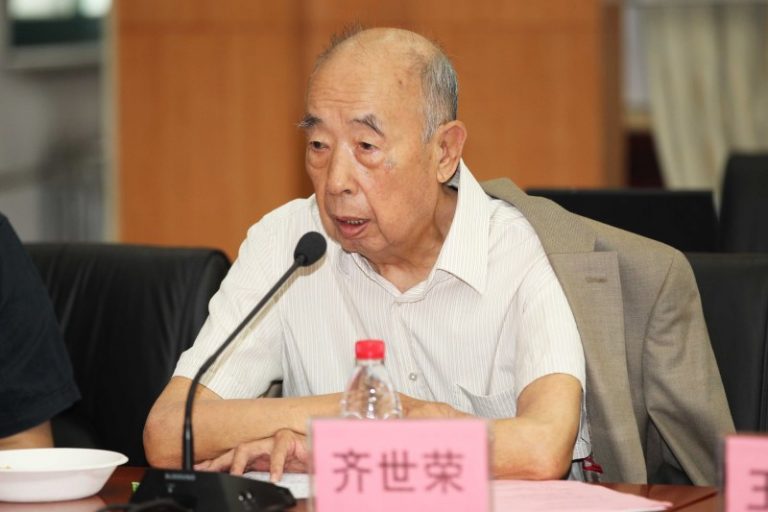 給政治局委員中南海講課 歷史學家受辱