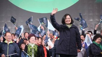 蔡英文处理两岸 台民调：逾六成有信心