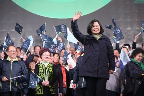 蔡英文處理兩岸 台民調：逾六成有信心