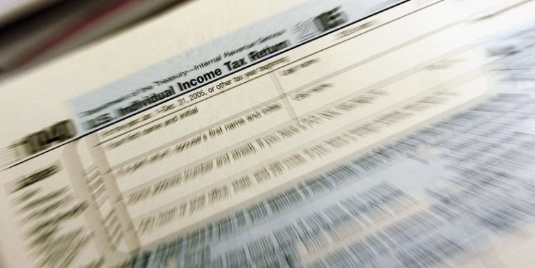 不交稅就沒收你的護照   2016報稅十大新變化