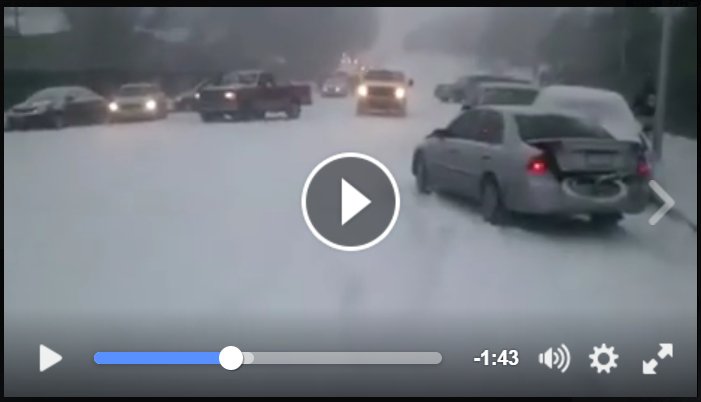 （視頻）大雪中汽車根本不聼你的 雪胎也沒用了 最好是。。。。