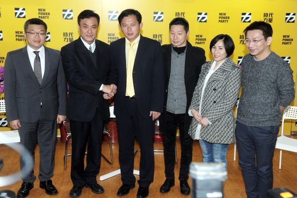 角逐立院正副院長 蘇蔡訪時代力量尋支持