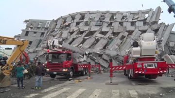 台南强震后开工 演艺圈持续爱心送暖！