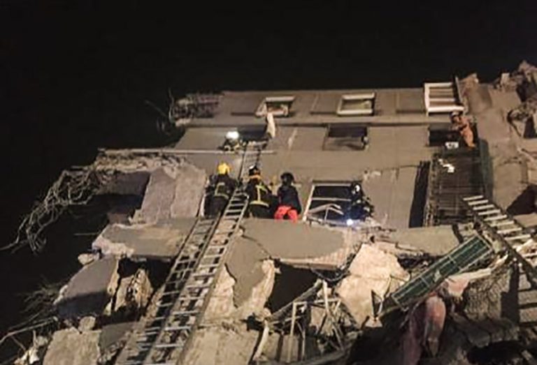 台灣今晨大地震  台南傳出多起大樓倒塌