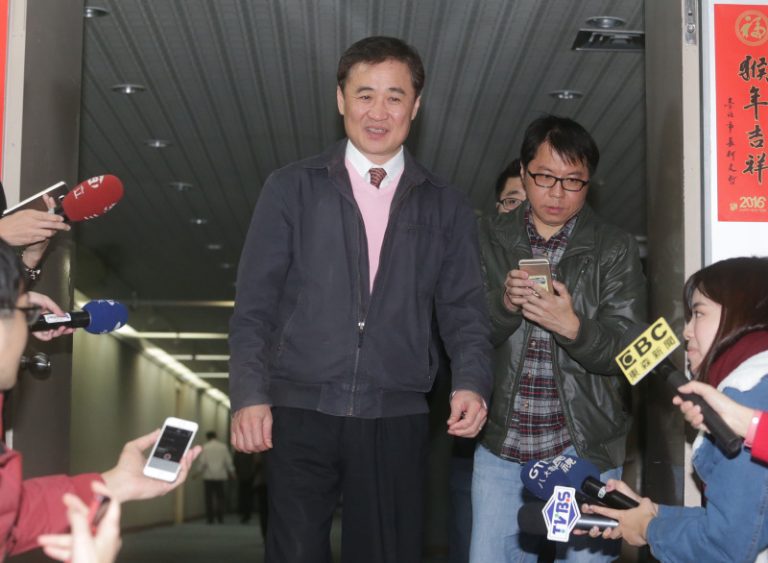 被他批評發言輕浮 柯文哲找他來當副手