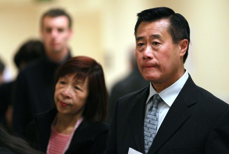 加州前華裔州參議員入獄5年