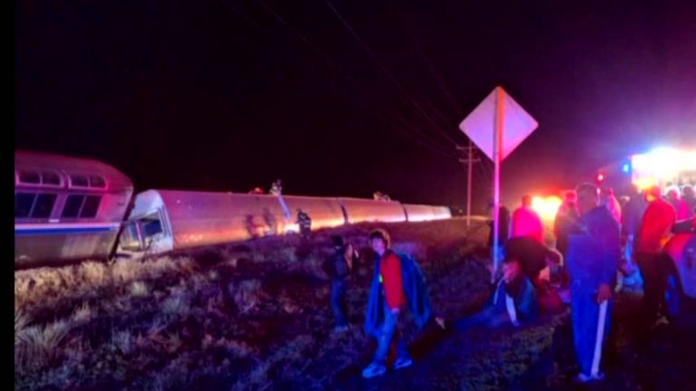 美國火車出軌 傷者增至32人