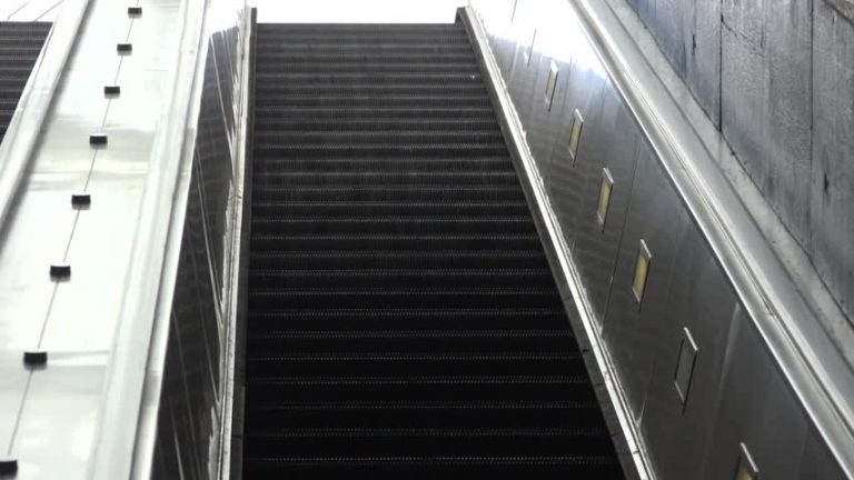 華府地鐵全面停擺  安全問題再成焦點