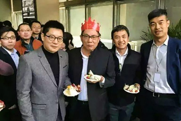 任志強首度露面臉色疲憊  自稱「大意了」