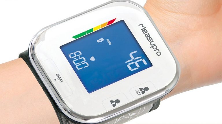 MeasuPro 腕式電子血壓計