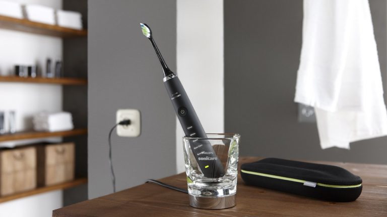 Philips Sonicare DiamondClean電動牙刷