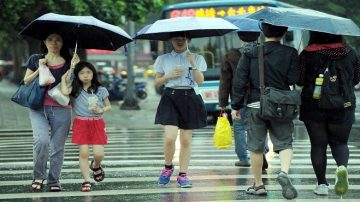 鋒面逼近台灣 嚴防冰雹、龍捲風