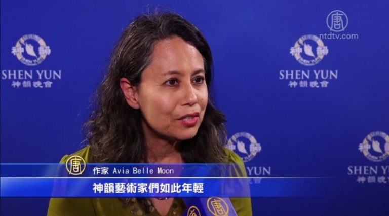 作家：神韻純潔典雅 讓人忘卻煩憂