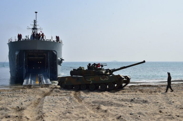 韓驅逐越界朝鮮船 朝威脅攻擊越界韓軍艦