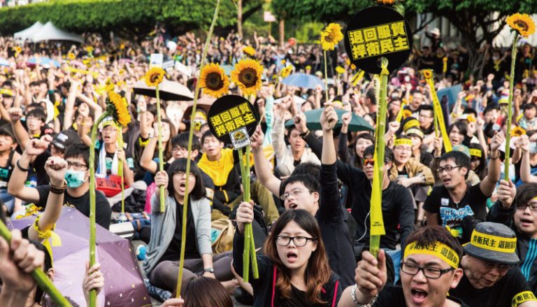 快速瀏覽！反服貿三年民主路
