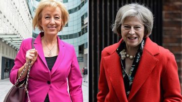 英国议会投票 两女性将竞逐首相之位