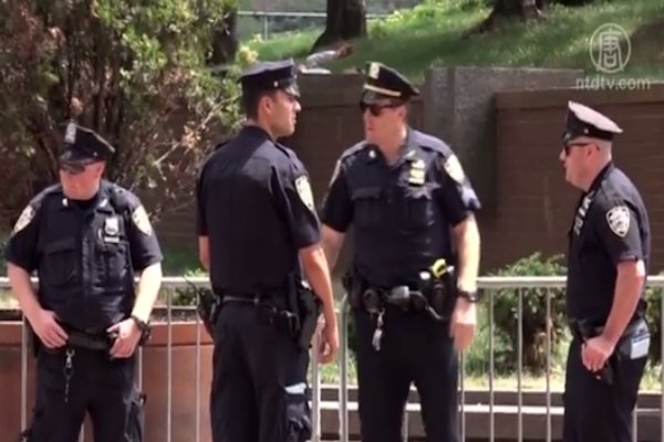 達拉斯伏擊殺警 紐約警民關係面臨考驗