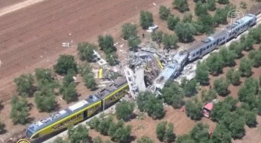 意大利列車相撞 至少10人死亡