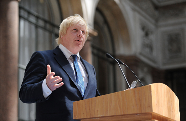 約翰遜出任英外相  法國外長調侃