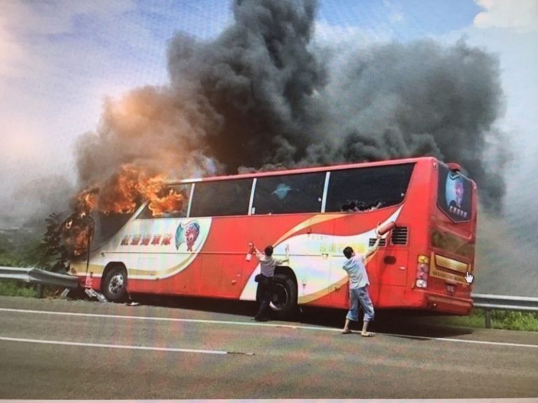 火燒車同型20輛遊覽車 六成不合格