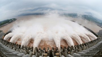 河北水库泄洪无预警 致伤亡惨重