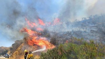 加州山火持續延燒 大蘇爾景區關閉