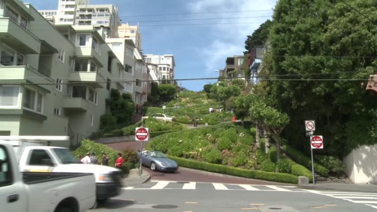 光天化日遇劫匪 兩中國遊客舊金山被搶
