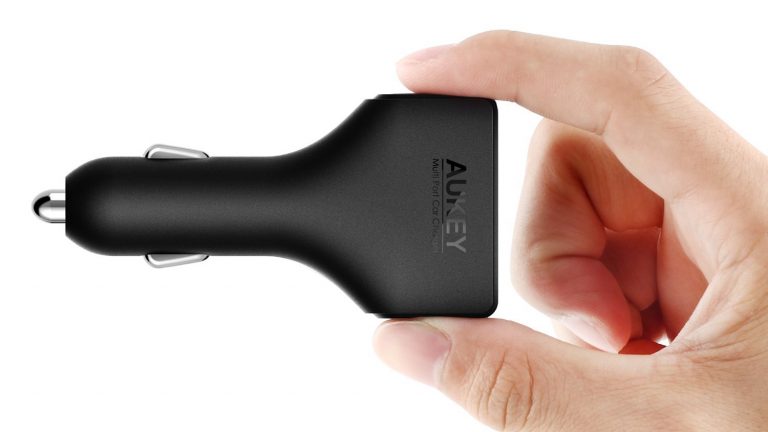 AUKEY 54W 4接口車載充電器