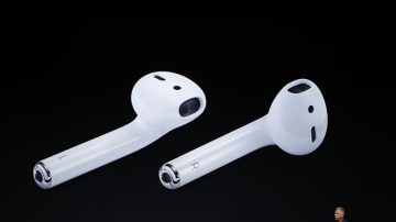 蘋果新推无线耳机AirPods 小巧灵活淘汰蓝牙耳机