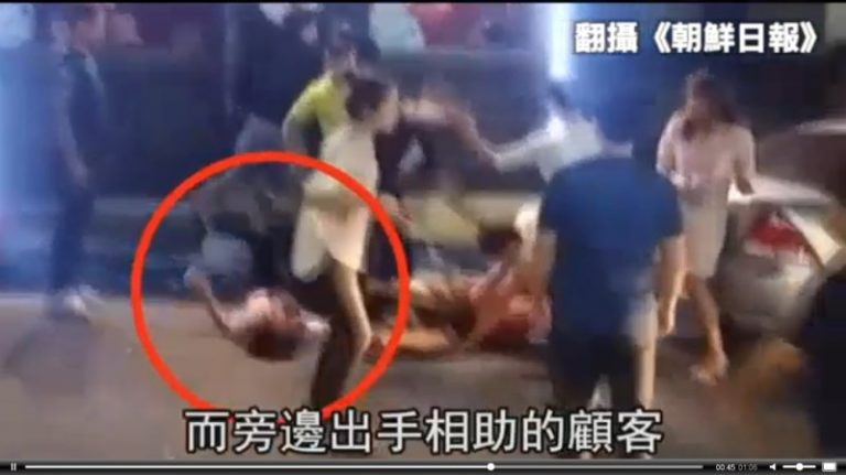 帶酒進店遭禁喝 陸客耍狠毆打韓國女老闆(視頻)