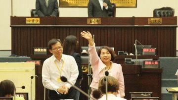 南市議長補選 賴美惠回鍋當選議長