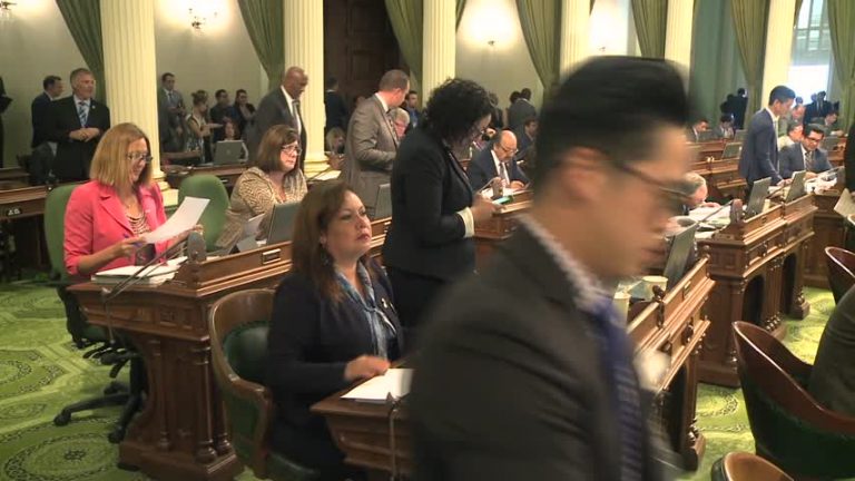 布朗州長任命首位拉丁裔總檢察長