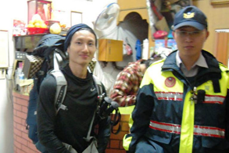 台灣人真美! 港男遊台 警掏腰包助住店